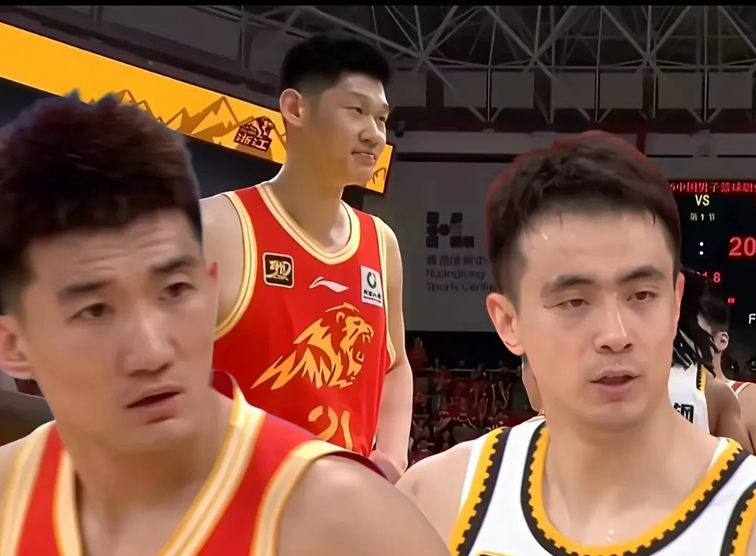 广州队横扫灰熊,赵继伟带队取胜 广州队横扫灰熊,赵继伟带队取胜