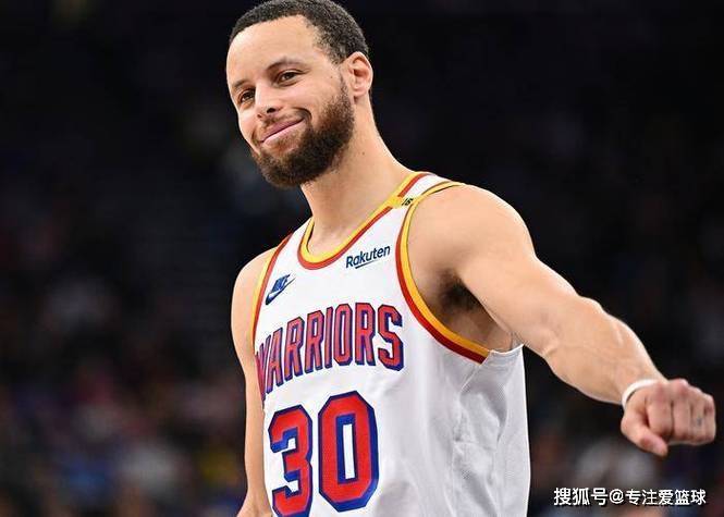 76人逆转辽宁队，库里刷新纪录