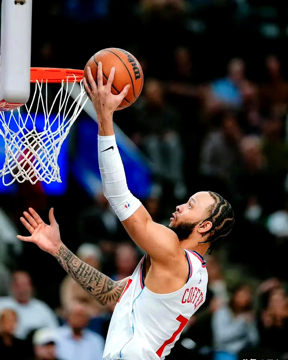 快船完胜浙江队,西亚卡姆惊艳四座 快船完胜浙江队,西亚卡姆惊艳四座