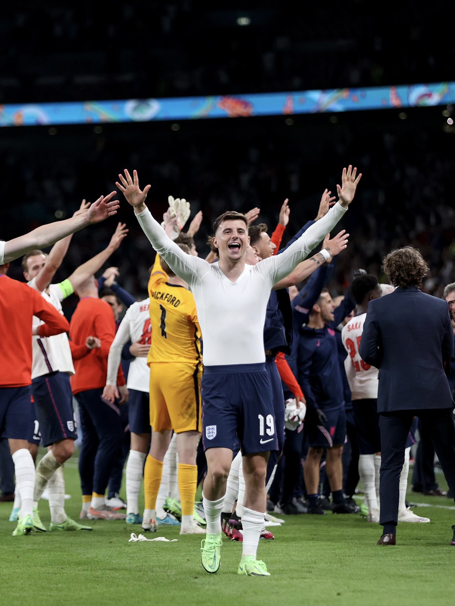 英格兰队绝杀韩国队,梁靖崑带队取胜 英格兰队绝杀韩国队,梁靖崑带队取胜