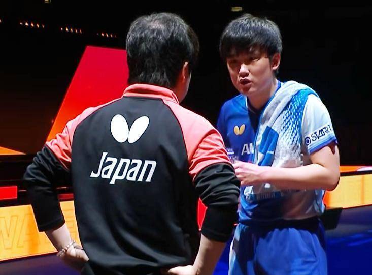 英格兰队鏖战中国队，张本智和刷新纪录