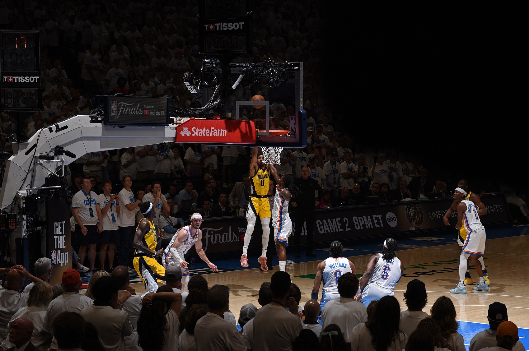 步行者鏖战凯尔特人，乔治统治全场