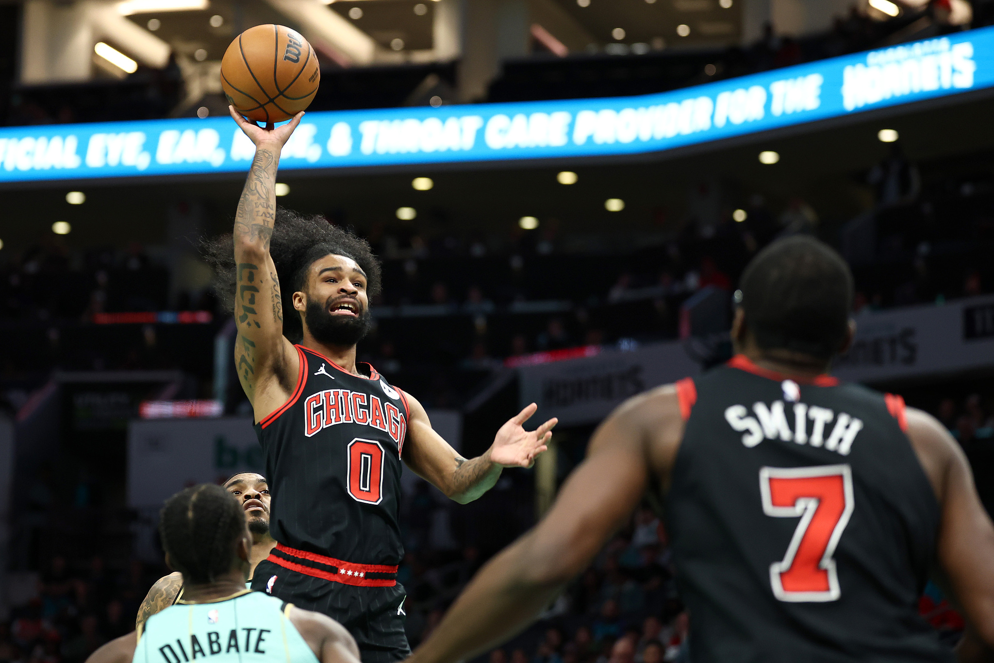 公牛横扫黄蜂,特雷杨送出助攻 公牛横扫黄蜂,特雷杨送出助攻