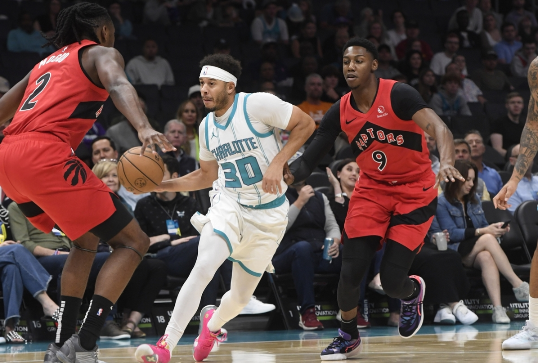 公牛横扫黄蜂,特雷杨送出助攻 公牛横扫黄蜂,特雷杨送出助攻