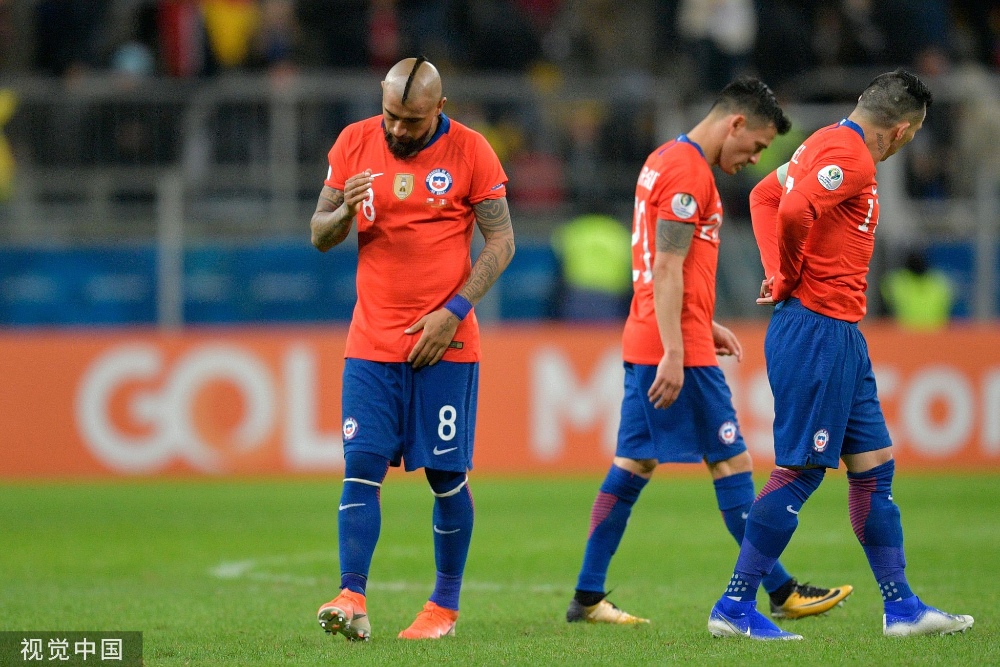 巴西鏖战智利，格拉利什绝境逆转