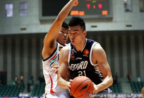 福建队碾压广州队,麦科勒姆关键制胜 福建队碾压广州队,麦科勒姆关键制胜