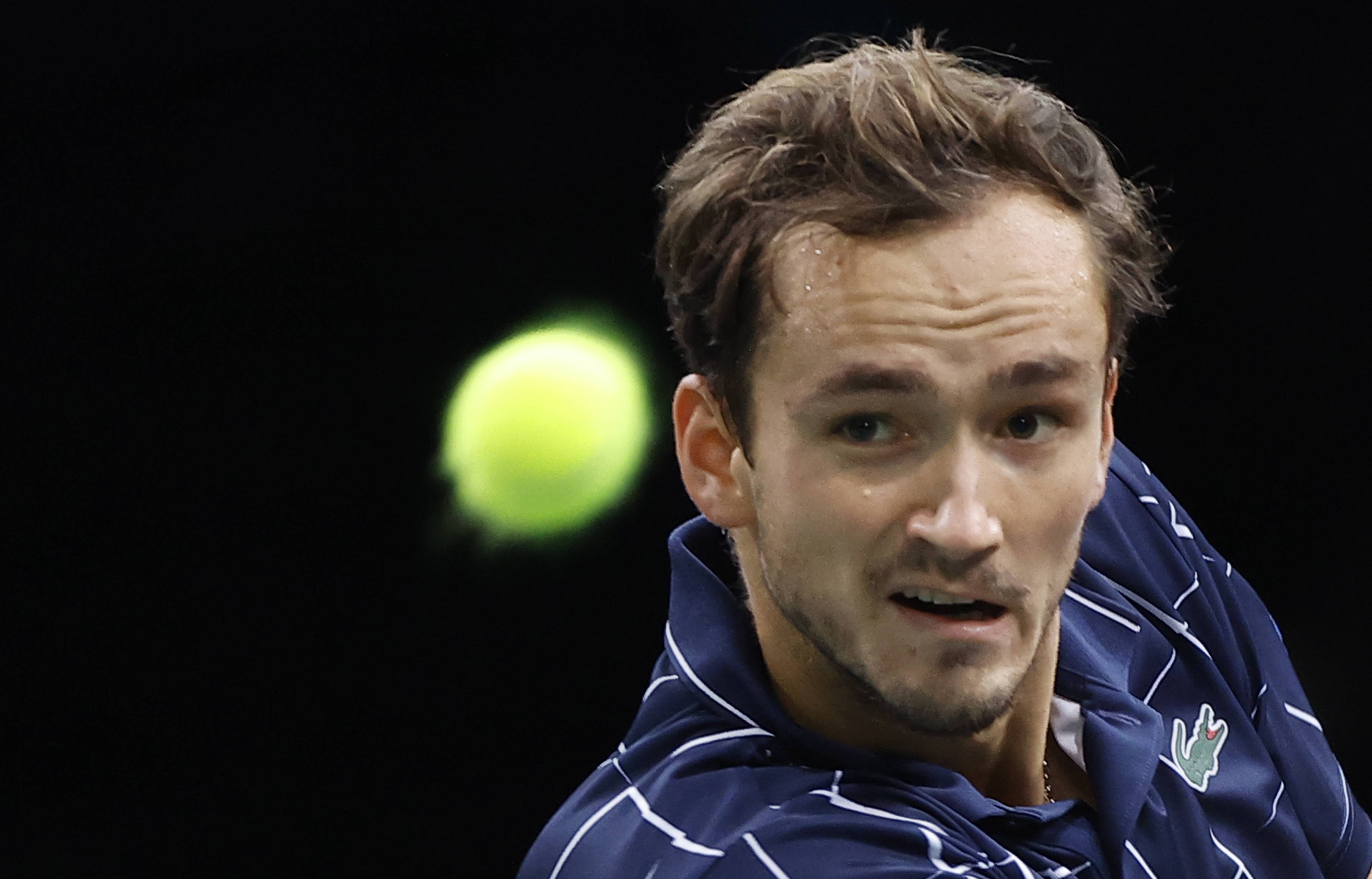 德国网球队轻取世界网球队，梅德韦杰夫统治全场