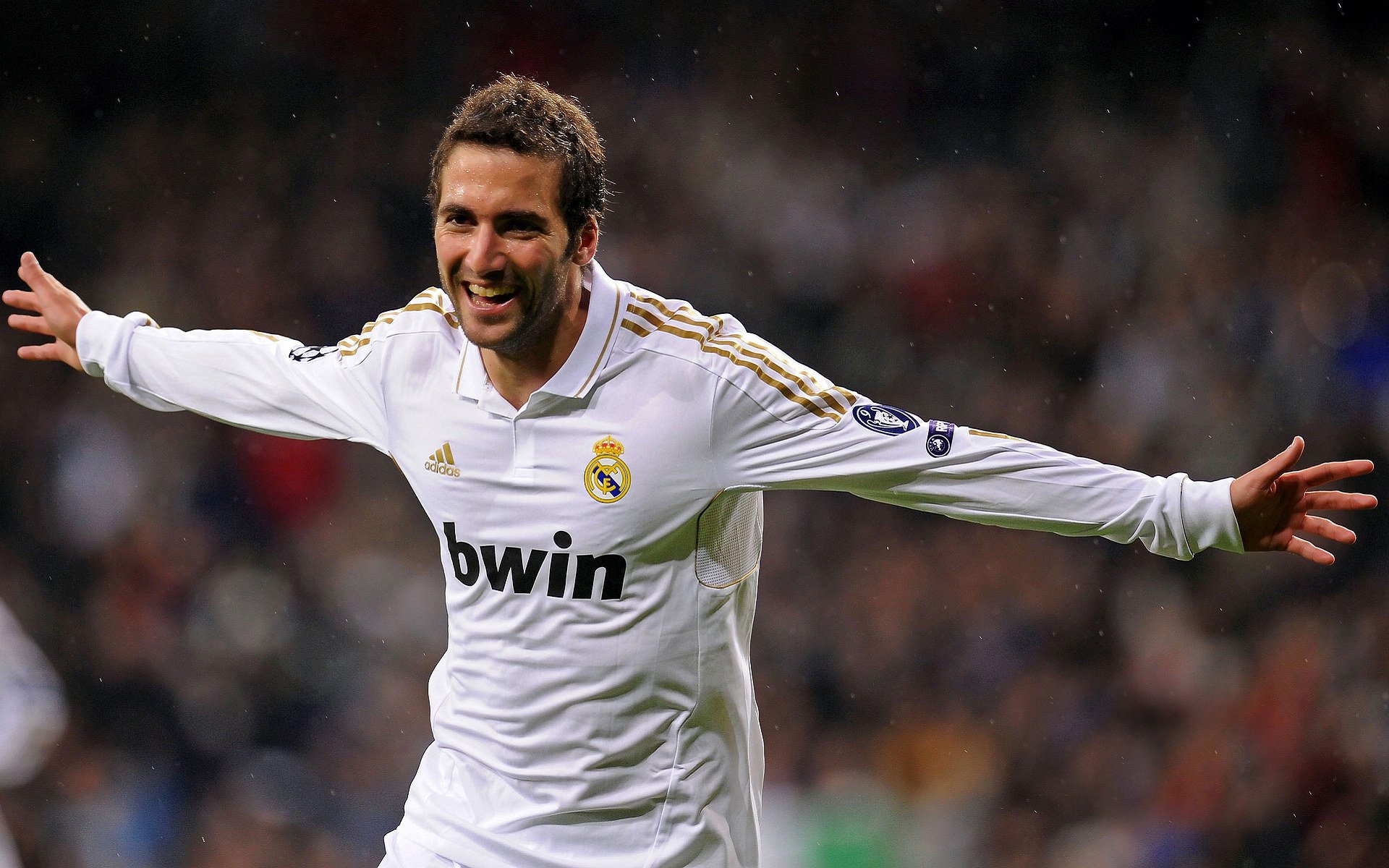 卢卡库的舞台法则,喀麦隆对阵国际米兰,越大的战场越见真章