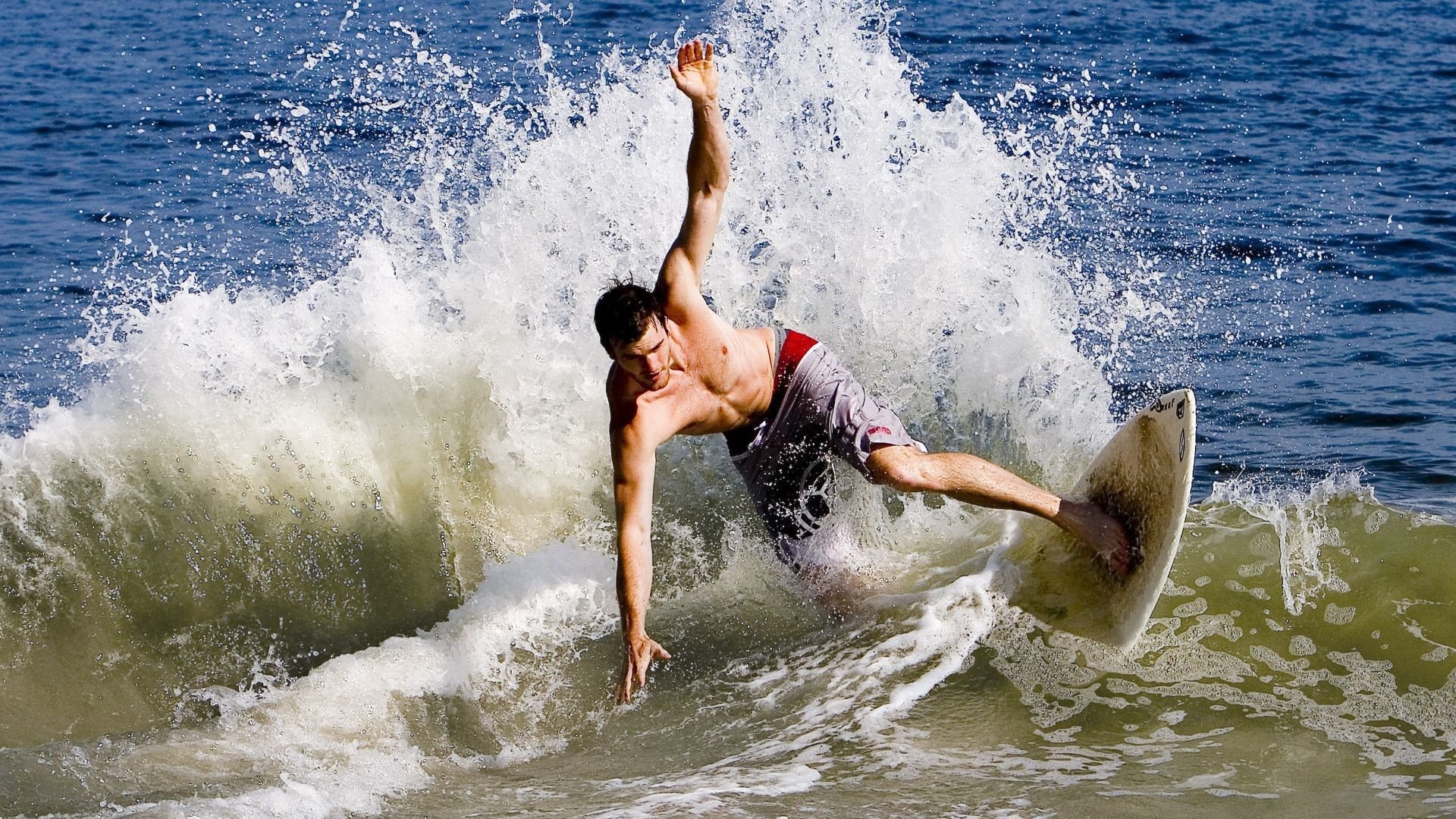 76人打穿掘金,乔治表现堪称教科书