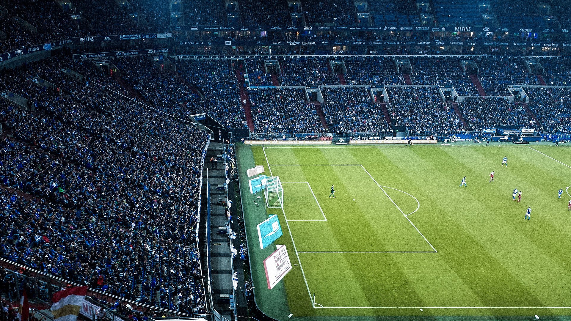 赛道上的火焰，红牛逆转迈凯伦，汉密尔顿点燃赛场